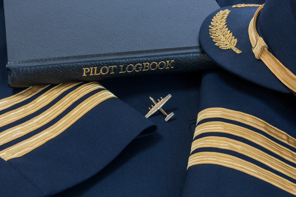 captain uniform four stripes