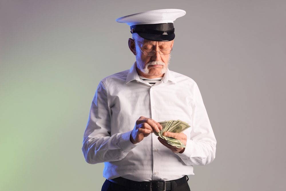 Can a pilot become a millionaire? Top locations where pilots earn the most